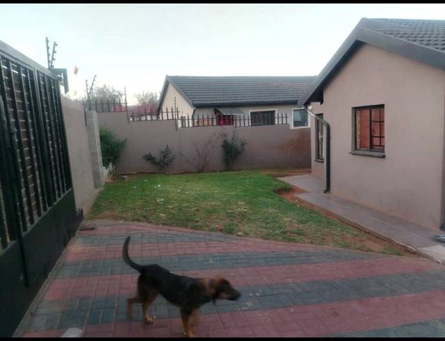 2 BEDROOM HOUSE FOR SALE IN GROBLERPARK